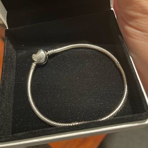 7.9 inches Pandora Moments Family Tree Heart Clasp Snake Chain Bracelet